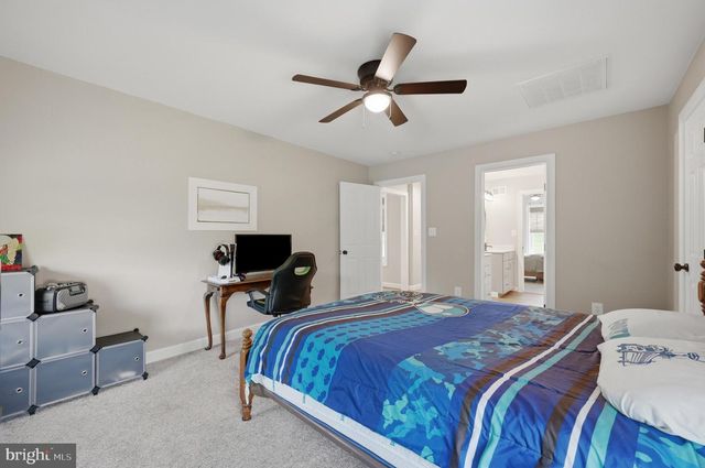 295 KING LEAR DR, Charles Town, WV 25414