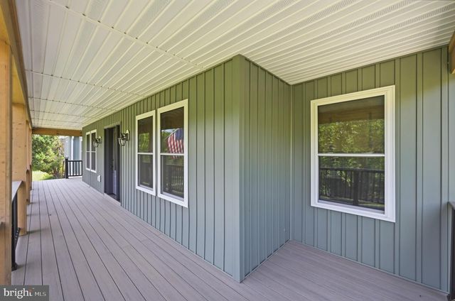 295 KING LEAR DR, Charles Town, WV 25414
