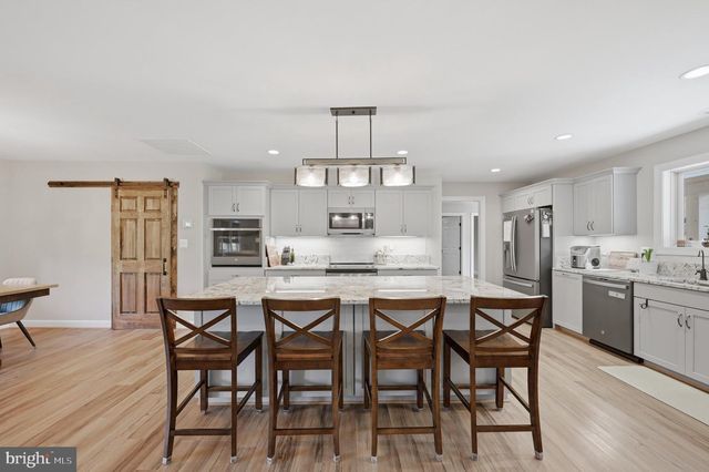 295 KING LEAR DR, Charles Town, WV 25414