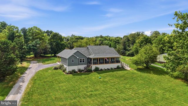 295 KING LEAR DR, Charles Town, WV 25414