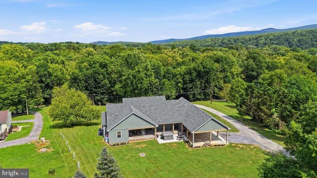 295 KING LEAR DR, Charles Town, WV 25414