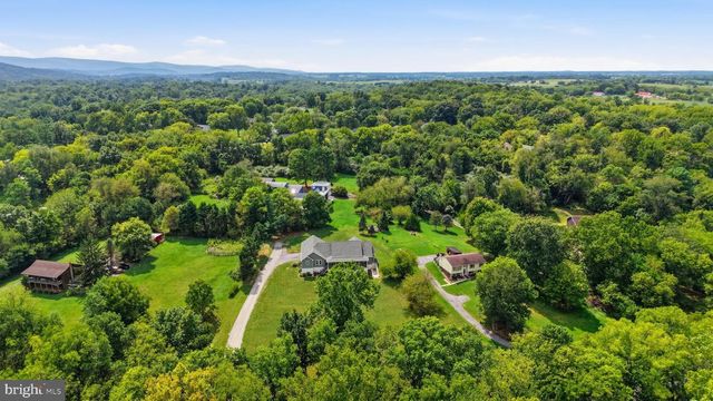 295 KING LEAR DR, Charles Town, WV 25414