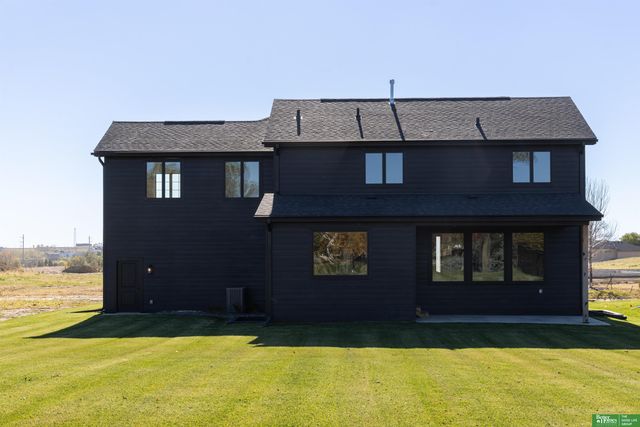 21828 Grover Street, Elkhorn, NE 68022