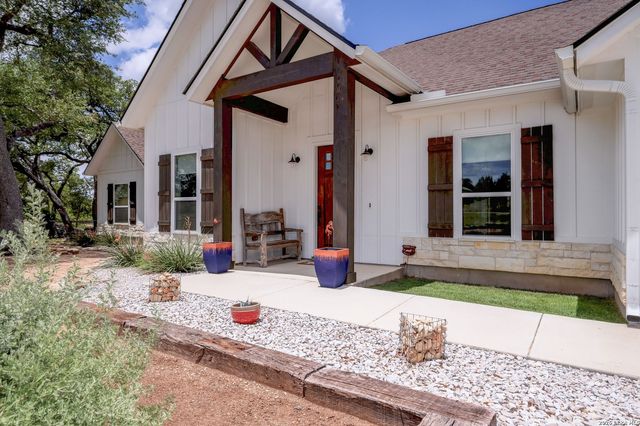 112 Nat Nolan, Blanco, TX 78606