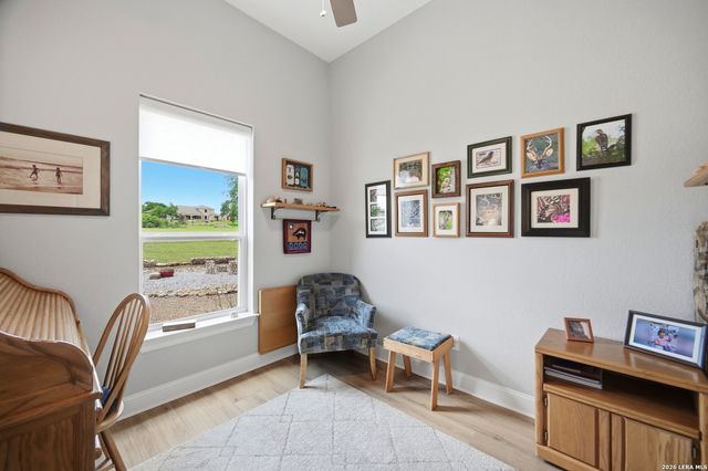 112 Nat Nolan, Blanco, TX 78606