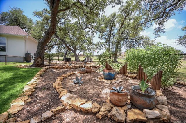 112 Nat Nolan, Blanco, TX 78606