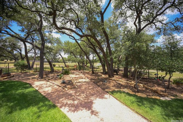 112 Nat Nolan, Blanco, TX 78606