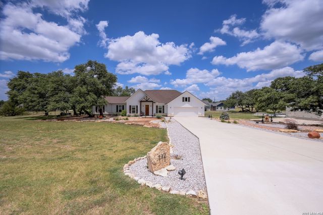 112 Nat Nolan, Blanco, TX 78606