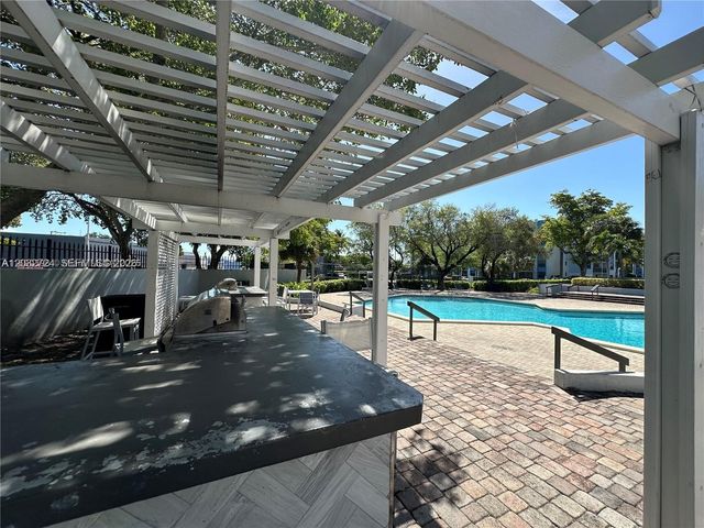1470 NE 123rd Street A104, North Miami, FL 33161