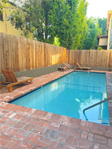 700 Westmount Drive 202, West Hollywood, CA 90069