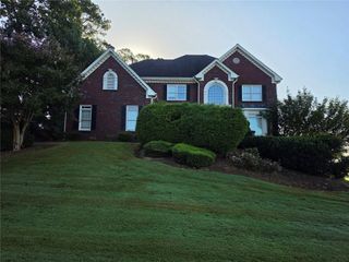 2810 Shoemaker Lane, Snellville, GA 30039