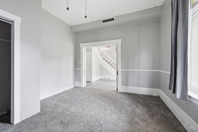 1712 Queen City Avenue, Cincinnati, OH 45214