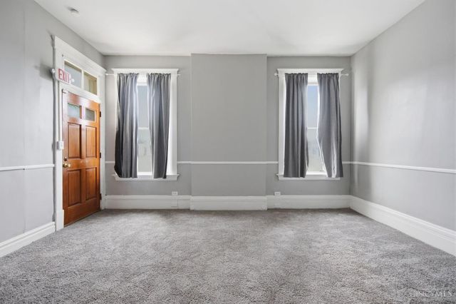 1712 Queen City Avenue, Cincinnati, OH 45214