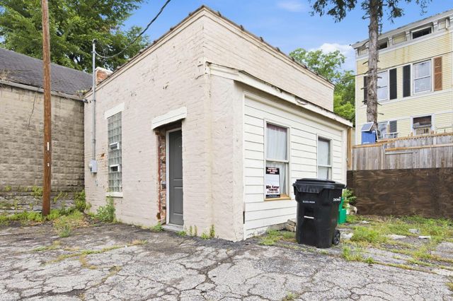 1712 Queen City Avenue, Cincinnati, OH 45214
