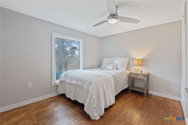 1013 N Colorado Street, Lockhart, TX 78644