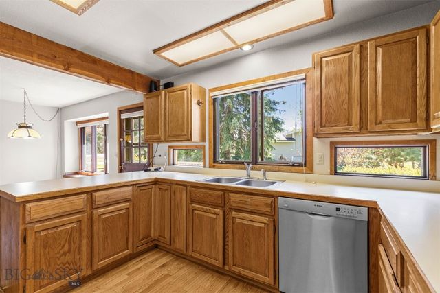 43 Hitching Post Road, Bozeman, MT 59715