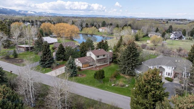 43 Hitching Post Road, Bozeman, MT 59715