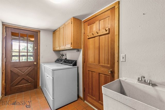 43 Hitching Post Road, Bozeman, MT 59715