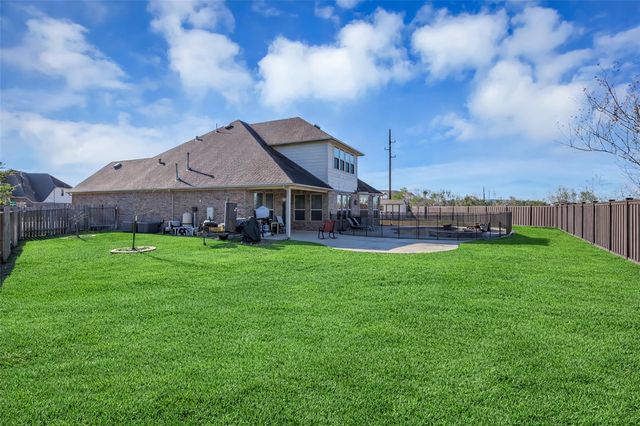 30200 Green Meadows Lane, Brookshire, TX 77423