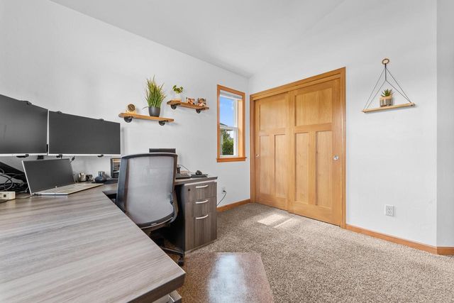 428 Sweetflag AVENUE, Fond Du Lac, WI 54935