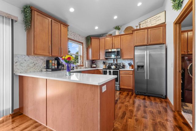 428 Sweetflag AVENUE, Fond Du Lac, WI 54935