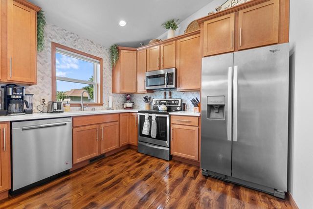 428 Sweetflag AVENUE, Fond Du Lac, WI 54935