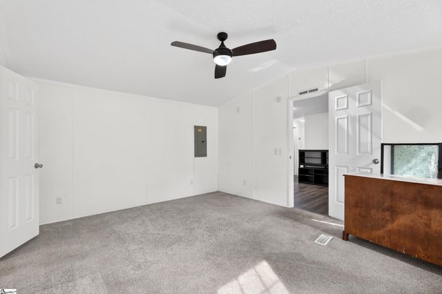 67 Creekwood Drive, Fountain Inn, SC 29644