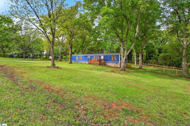67 Creekwood Drive, Fountain Inn, SC 29644
