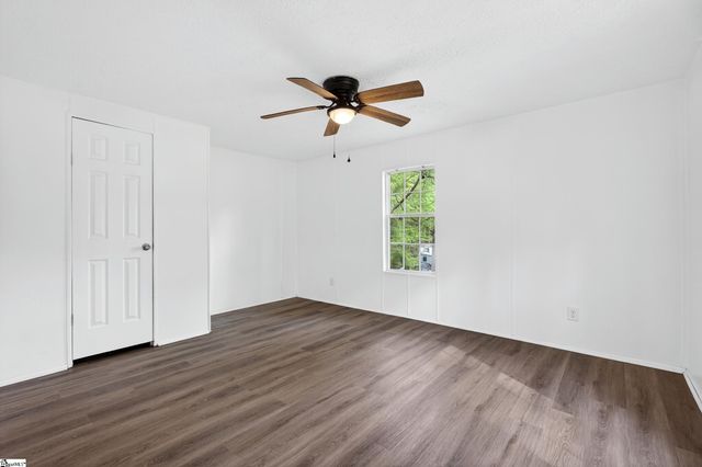67 Creekwood Drive, Fountain Inn, SC 29644