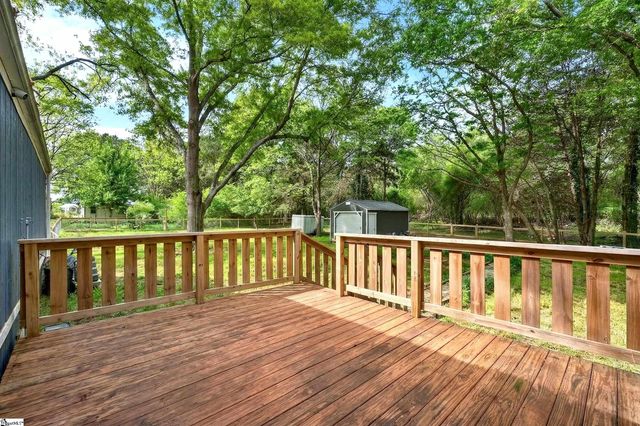 67 Creekwood Drive, Fountain Inn, SC 29644