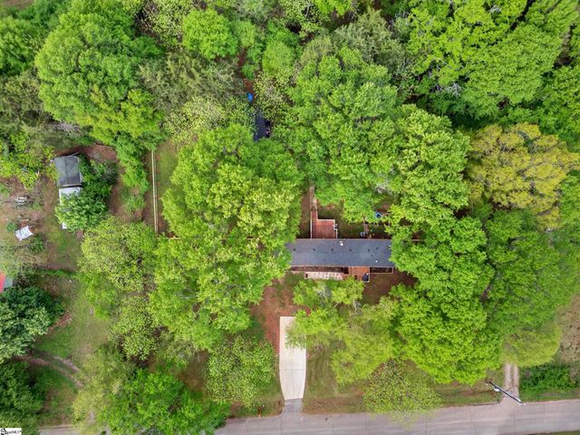 67 Creekwood Drive, Fountain Inn, SC 29644