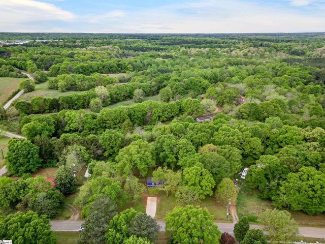 67 Creekwood Drive, Fountain Inn, SC 29644