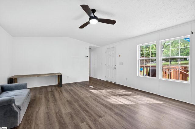 67 Creekwood Drive, Fountain Inn, SC 29644
