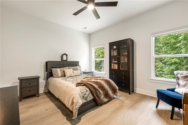 107 Overton Drive, Bella Vista, AR 72714