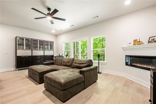 107 Overton Drive, Bella Vista, AR 72714