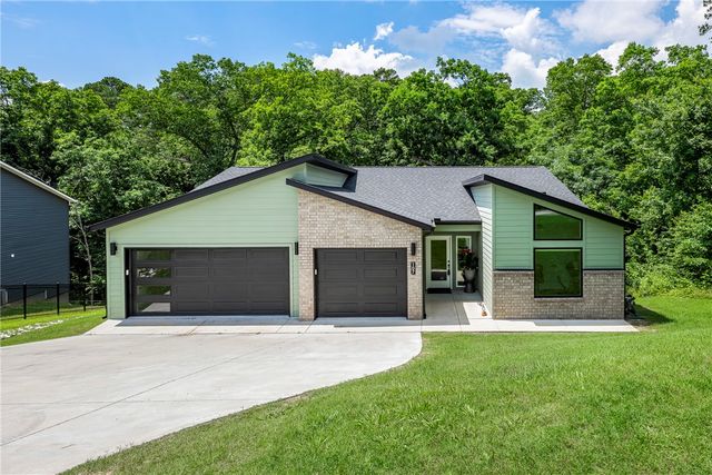 107 Overton Drive, Bella Vista, AR 72714