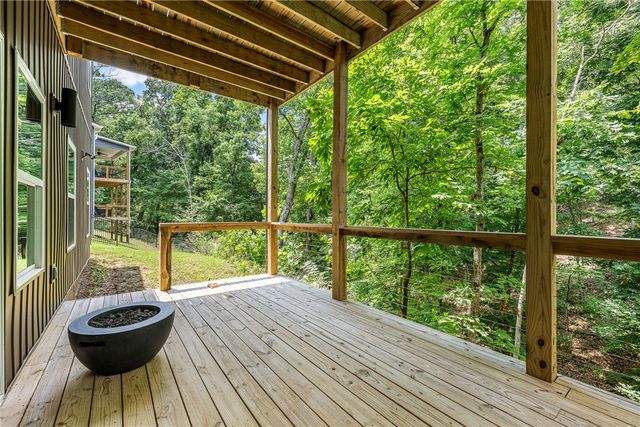 107 Overton Drive, Bella Vista, AR 72714