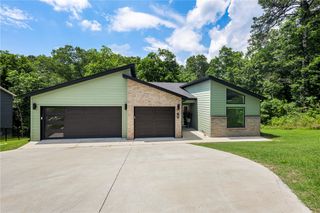 107 Overton Drive, Bella Vista, AR 72714