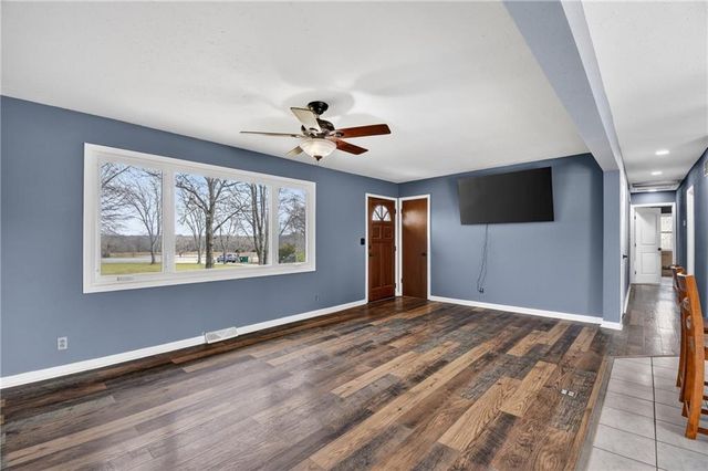 23718 S State Route 291 Highway, Harrisonville, MO 64701