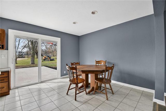 23718 S State Route 291 Highway, Harrisonville, MO 64701