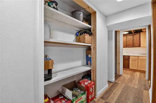 23718 S State Route 291 Highway, Harrisonville, MO 64701