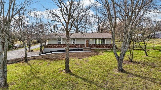 23718 S State Route 291 Highway, Harrisonville, MO 64701