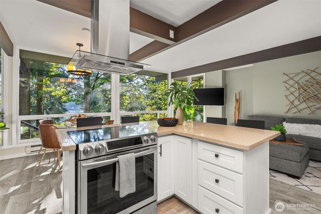 486 Lake Louise Drive SW, Lakewood, WA 98498