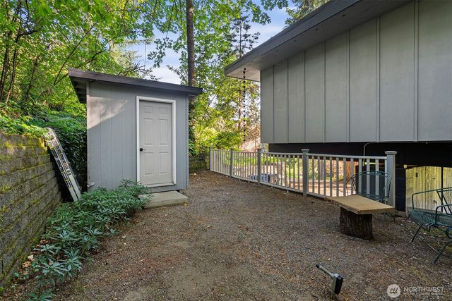 486 Lake Louise Drive SW, Lakewood, WA 98498