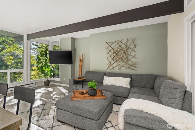 486 Lake Louise Drive SW, Lakewood, WA 98498