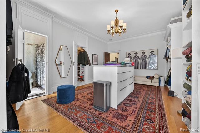 2150 Iroquois Street, Detroit, MI 48201