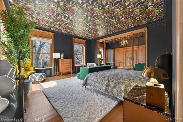 2150 Iroquois Street, Detroit, MI 48201