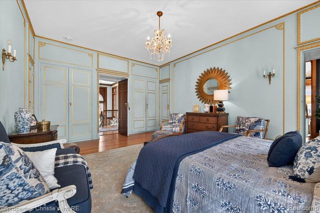 2150 Iroquois Street, Detroit, MI 48201