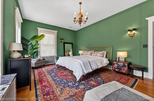 2150 Iroquois Street, Detroit, MI 48201