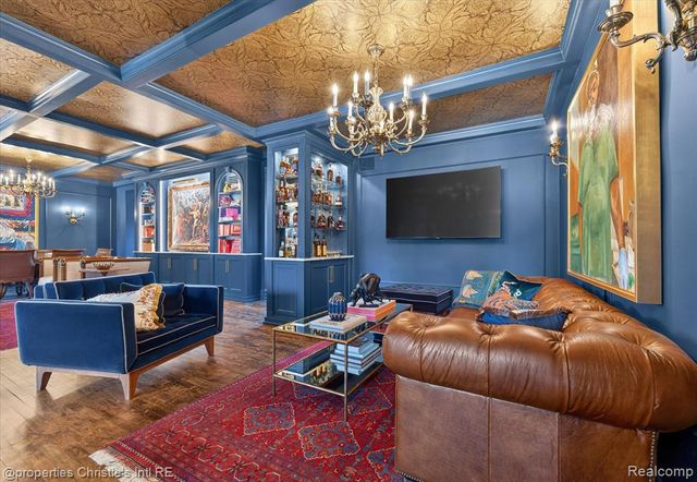 2150 Iroquois Street, Detroit, MI 48201